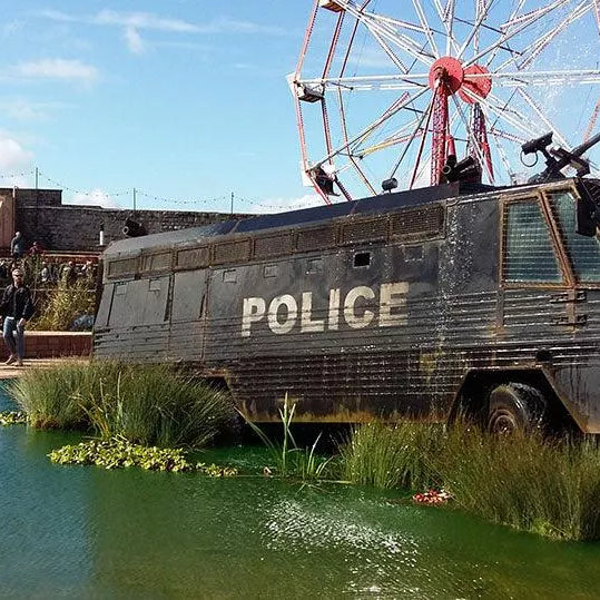 Banksy Dismaland - Montableaudeco