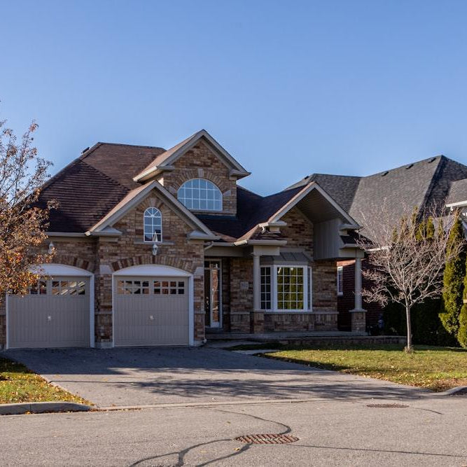 Que faut-il savoir sur les portails en aluminium et coulissants ? - Montableaudeco