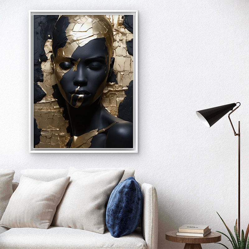 Tableau moderne femme mystérieuse et puissante avec finitions dorées