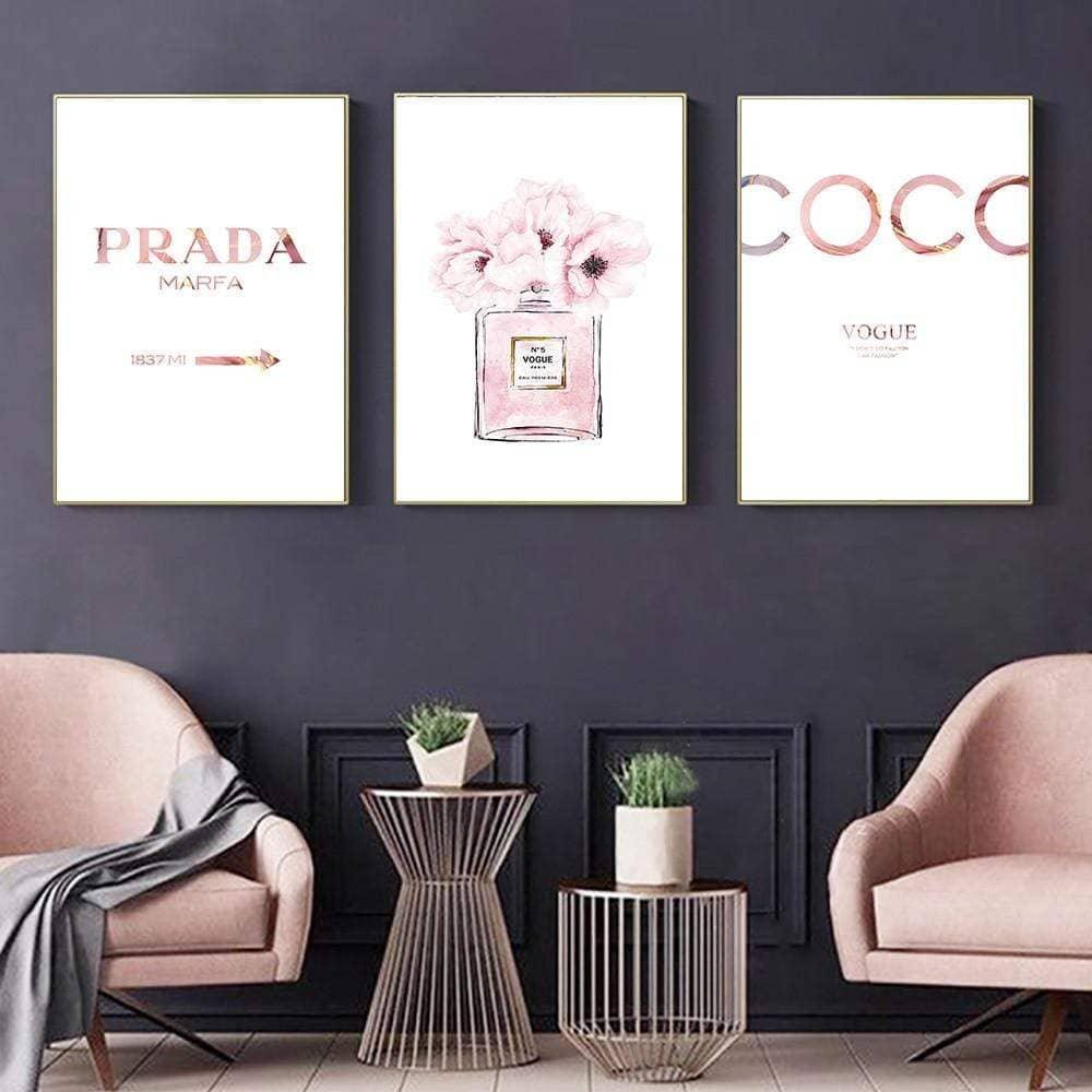 Décoration Murale - Set de Poster Premium affiches murales pour salon, 4x  format A4 sans cadre, Prada Marfa, Coco, pivoine : : Produits  Handmade