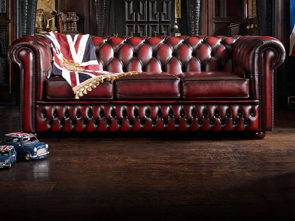 The Chesterfield Convertible Sofa: A Blend of Style and Functionality - Montableaudeco