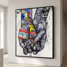 Tableau graffiti mains noir et blanc avec touches colorées