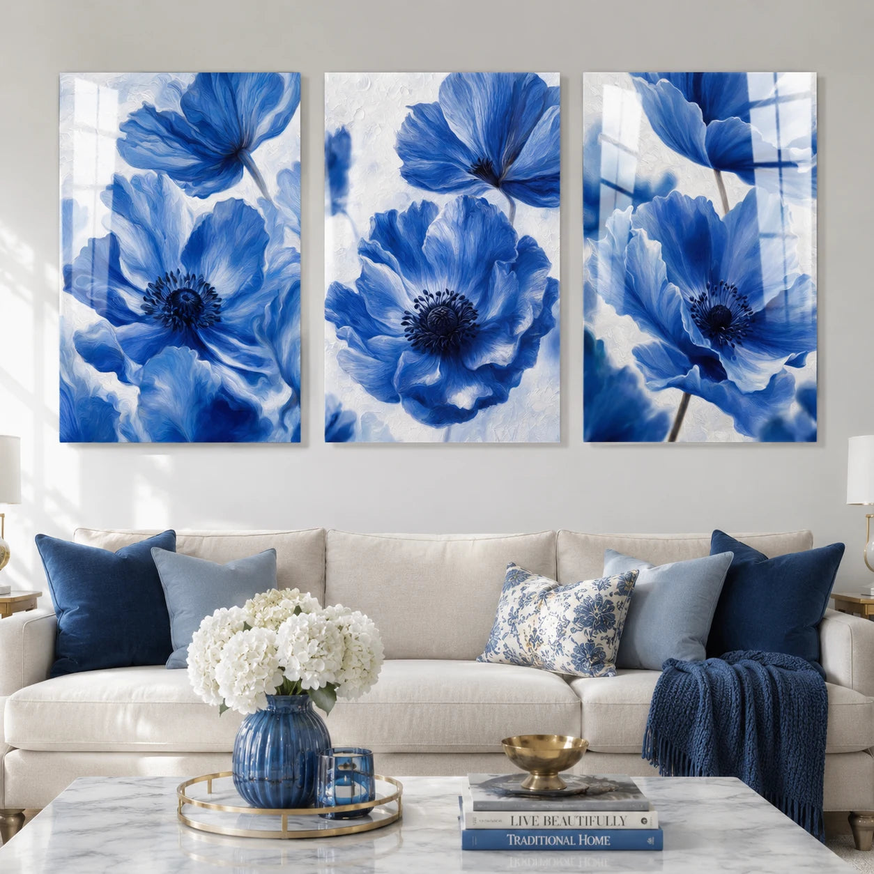 Triptyque fleurs bleues avec cadre flottant blanc