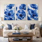 Triptyque fleurs bleues avec cadre flottant noir
