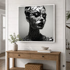 Tableau Moderne Femme Destruction - 40x40cm / Cadre Blanc / B - Tableau Moderne