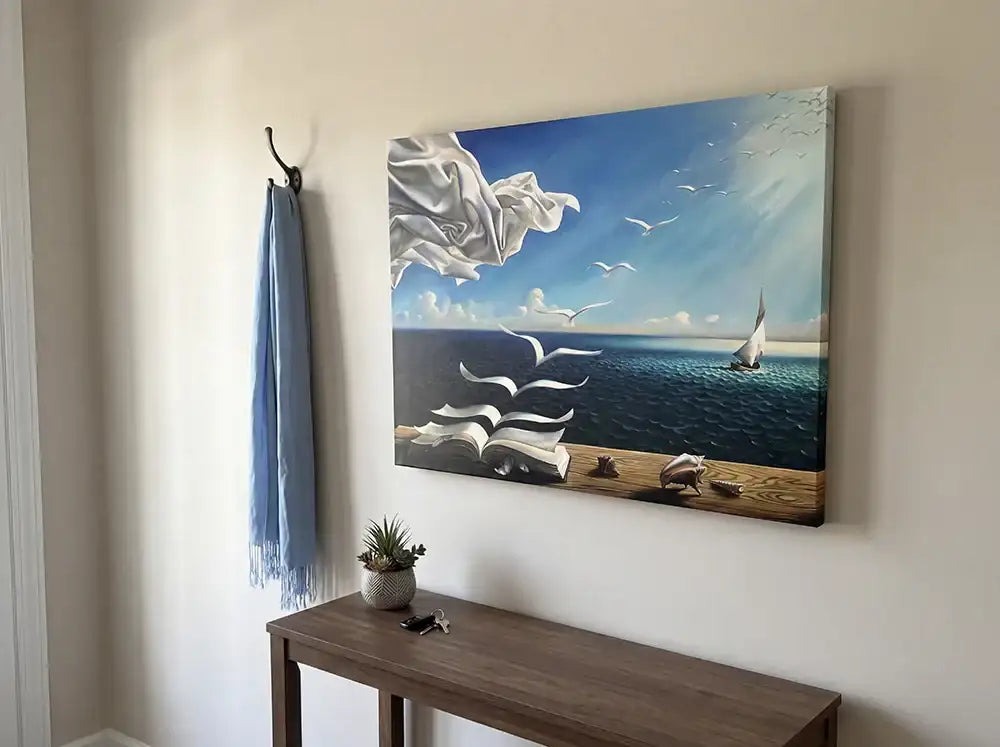 Une peinture sur toile surréaliste représentant un voilier blanc sur une eau bleu foncé, avec des oiseaux blancs stylisés en vol et des tissus flottants contre un ciel lumineux.