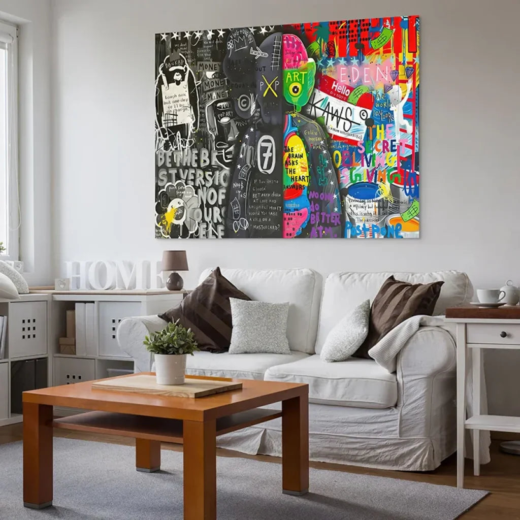 art mural street art kaws graffiti notes contraste noir et néon