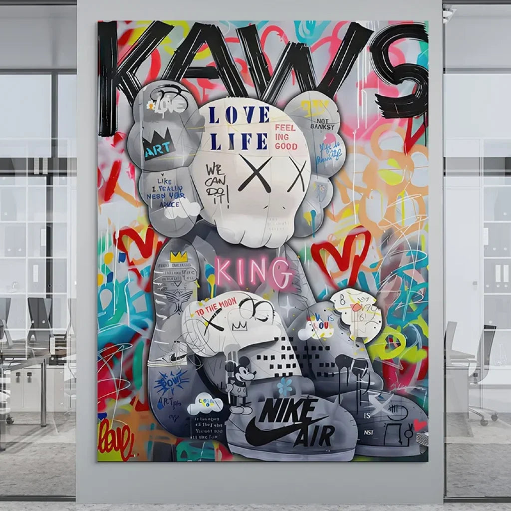 kaws pop graff personnage urbain sur fond coloré typographies