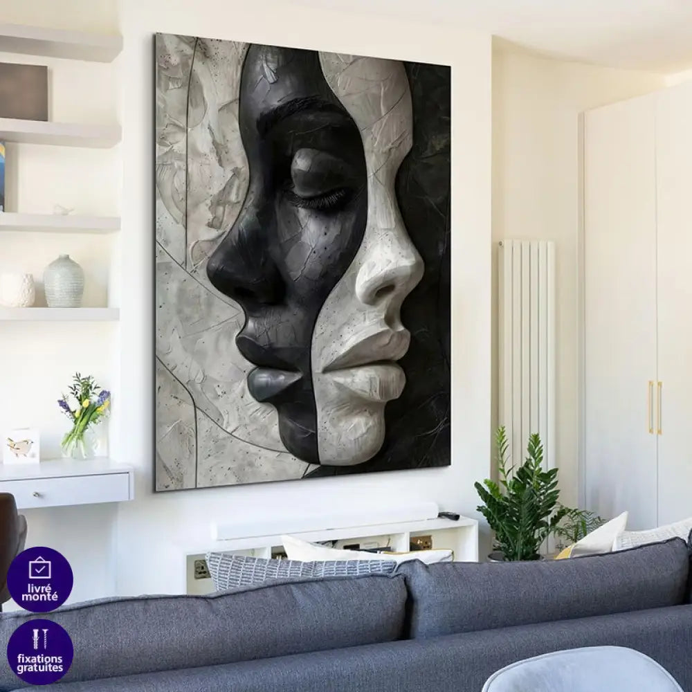 Décoration murale design avec visages abstraits en noir et blanc


