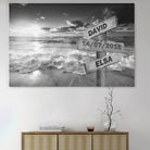 Tableau personnalisable avec deux prénoms et une date, idéal pour couples, décoration murale romantique, style moderne et épuré.

