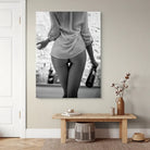 Tableau Sexy « Champagne & Tentations » en noir et blanc – silhouette élégante