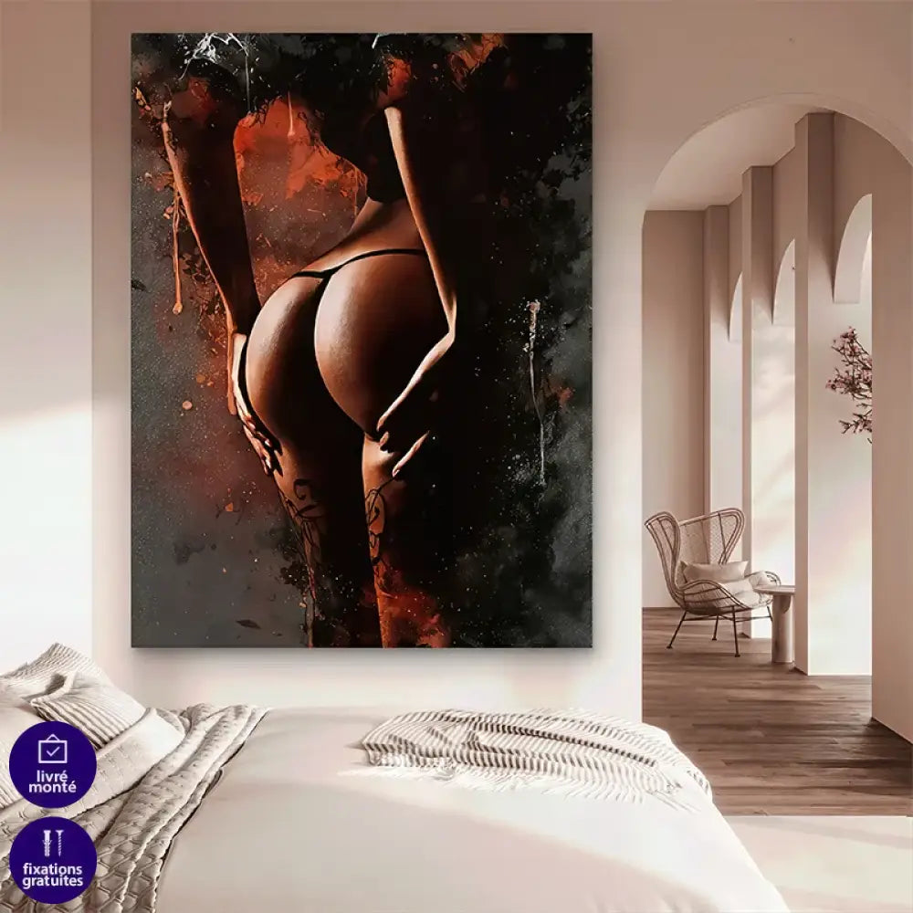 Œuvre murale sensuelle en noir et rouge mettant en valeur le corps d'une femme