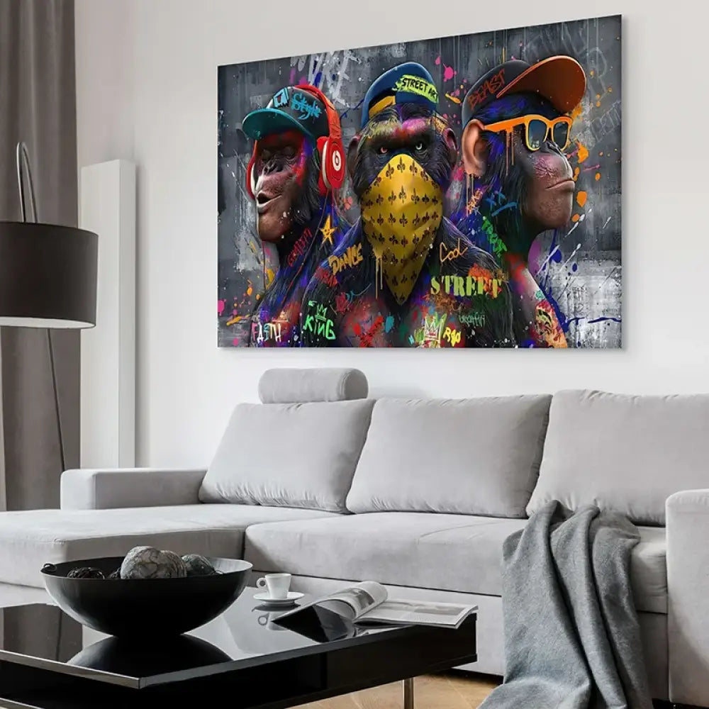 Tableau Singes Urbains format XXL au-dessus d’un canapé, ambiance industrielle