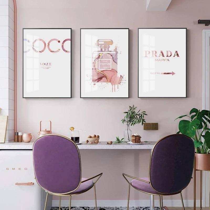 Affiche Fashion Coco Prada Collection 17 Pièces - Montableaudeco
